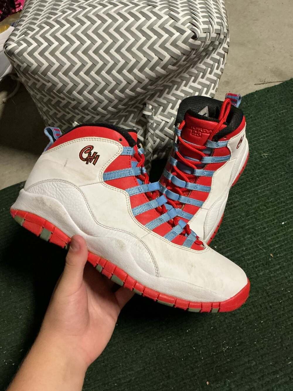 Air Jordan 10 Retro City Pack Chicago Size 9 Men